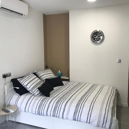 Hotel Studette De 17M2 Avec Parking Prive Gratuit Climatisation Et Petite Cuisine à Menton Extérieur photo